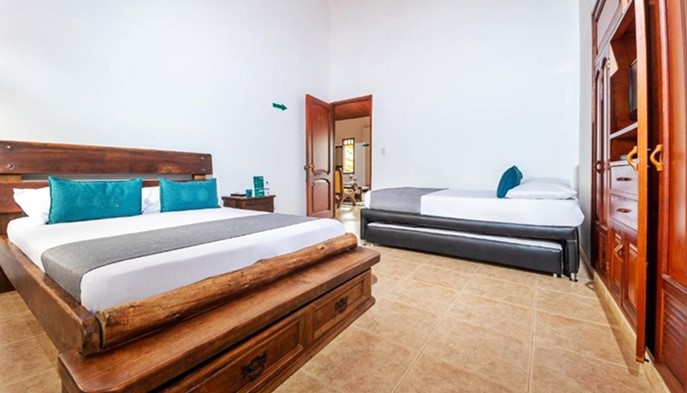 Habitación Triple - Finca Hotel Casa Baquero - Villavicencio, Meta - image - 1