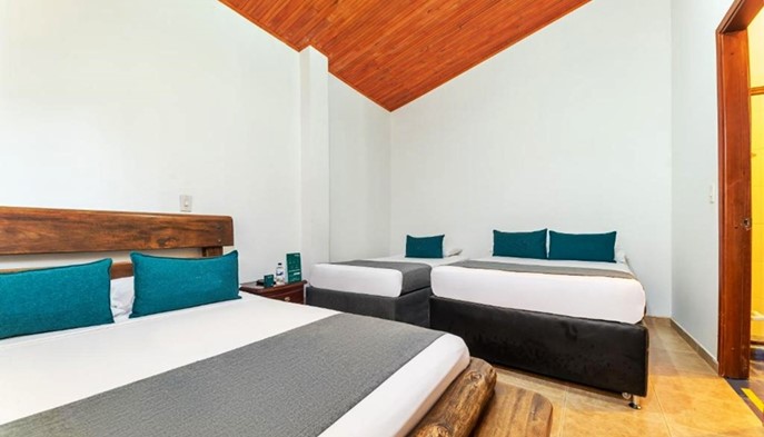 Habitación Cuádruple - Finca Hotel Casa Baquero - Villavicencio, Meta - image - 4